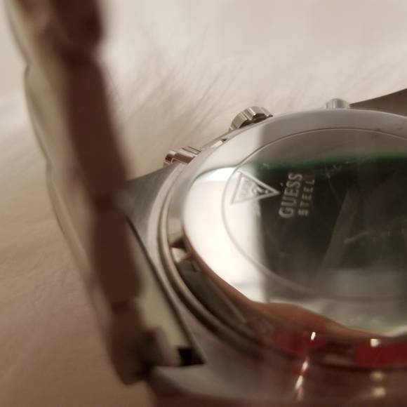 Watch - Picture 2 of 7